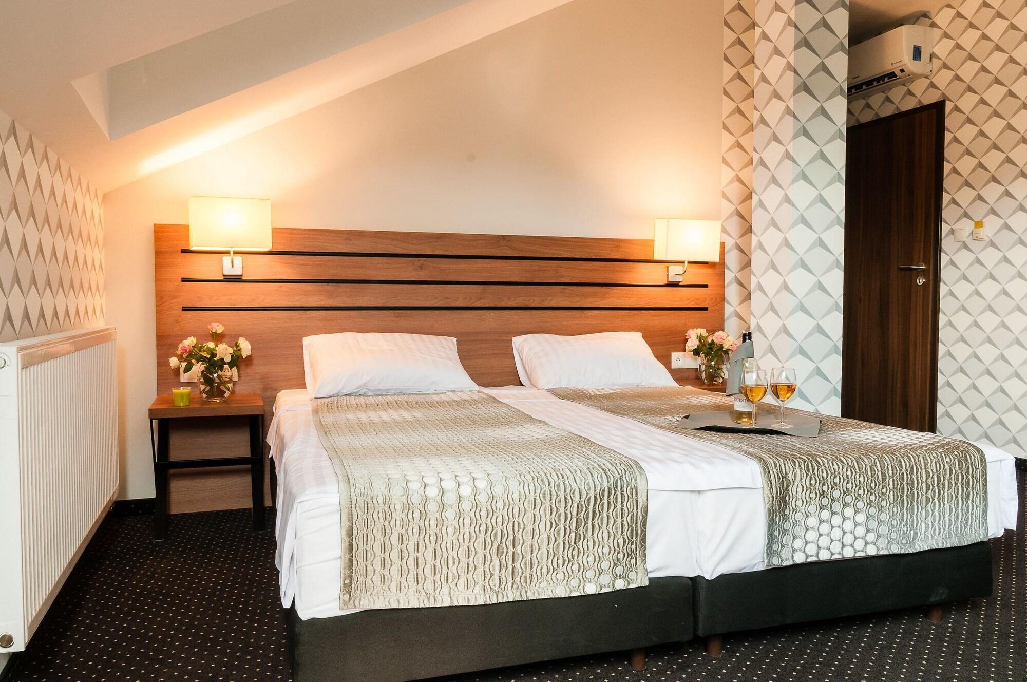 Hotel Wilga Krakow Ngoại thất bức ảnh