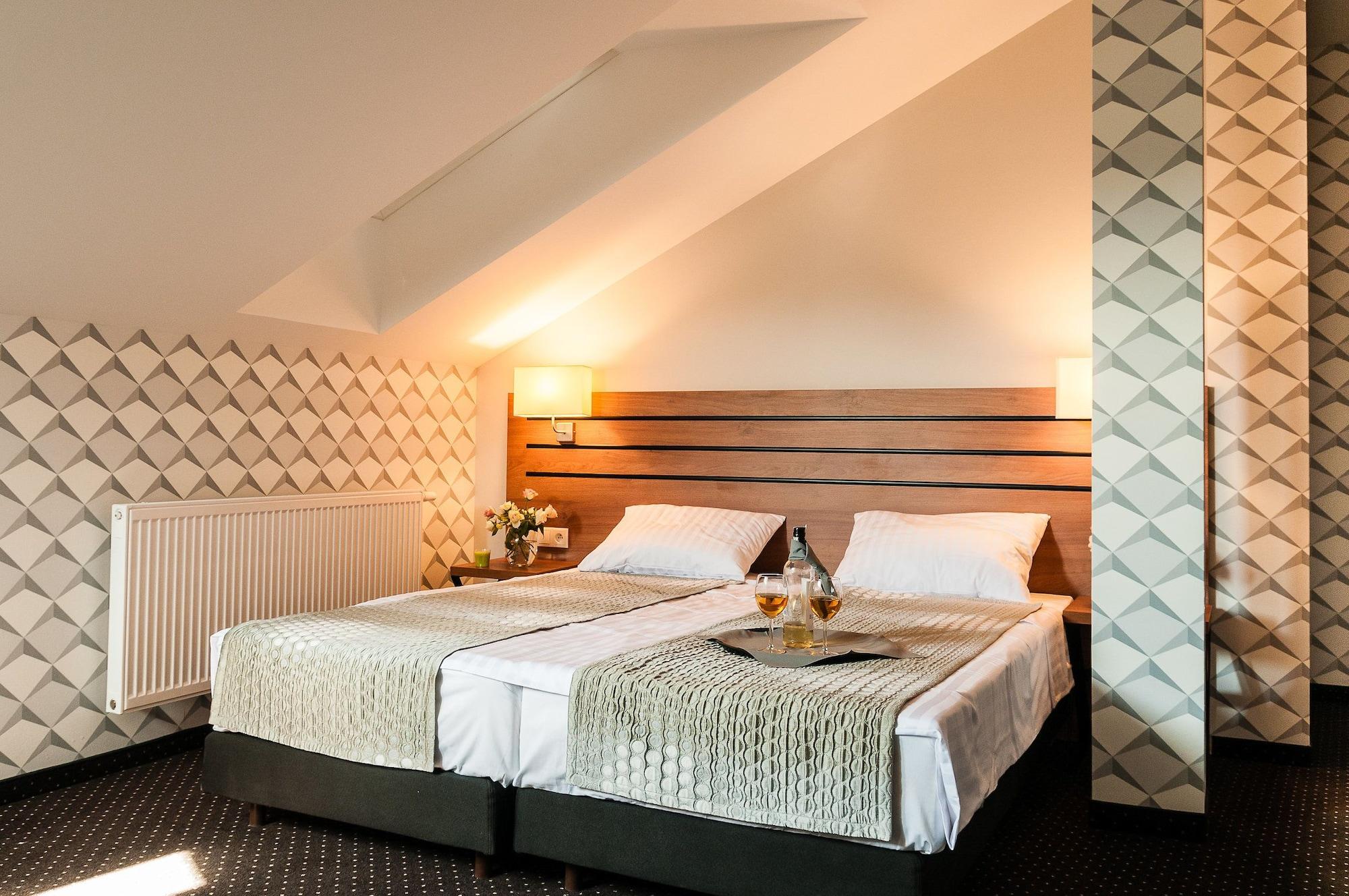 Hotel Wilga Krakow Ngoại thất bức ảnh