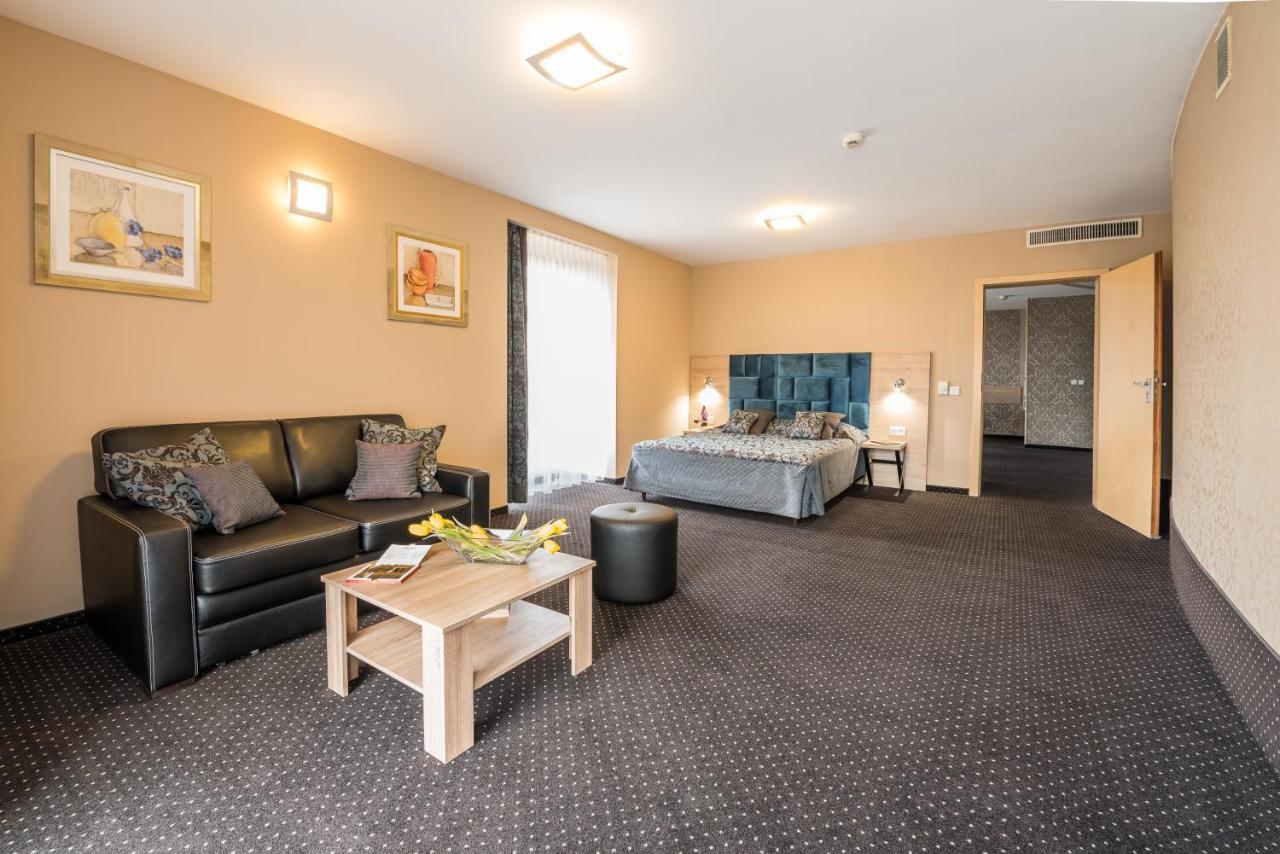 Hotel Wilga Krakow Ngoại thất bức ảnh